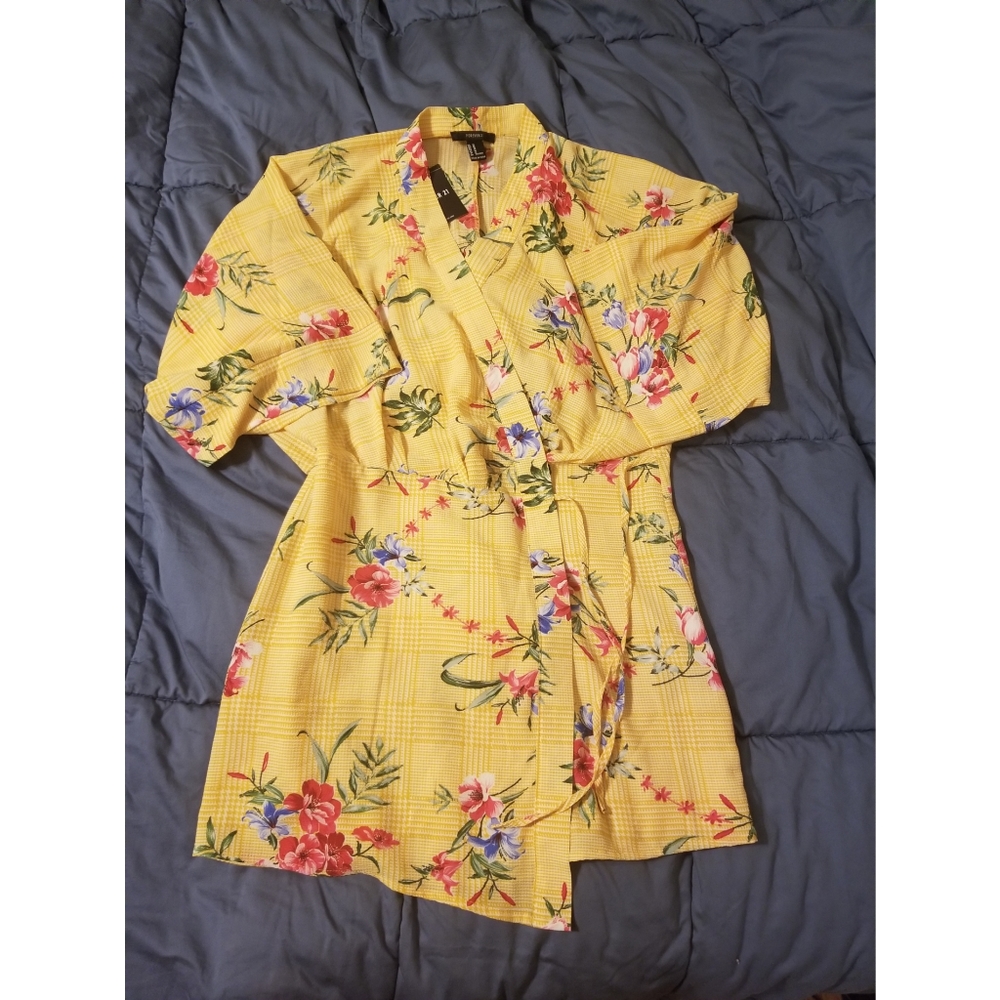 NWT Floral Kimono